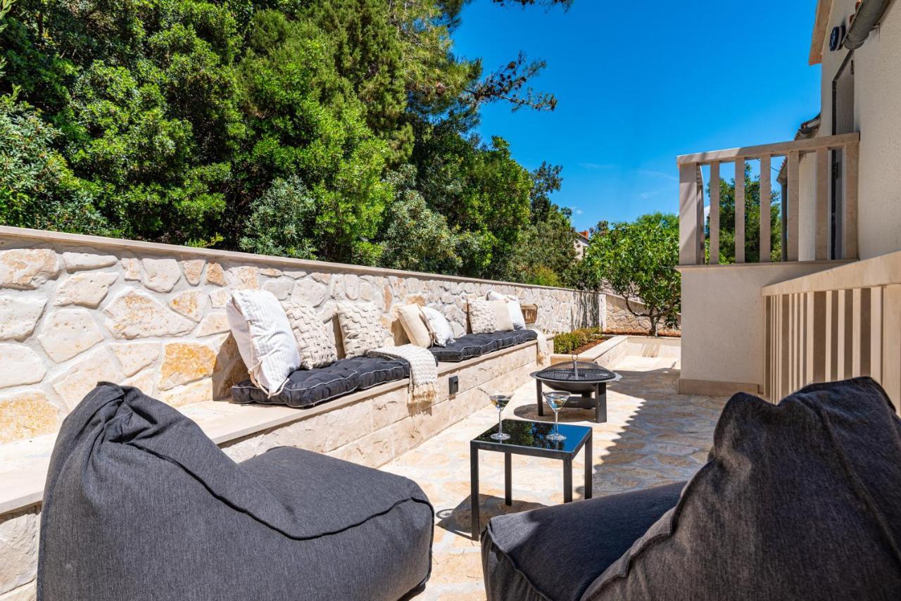 Villa Kadena - Luxury Seaside Villa With Private Heated Pool Селка Екстер'єр фото