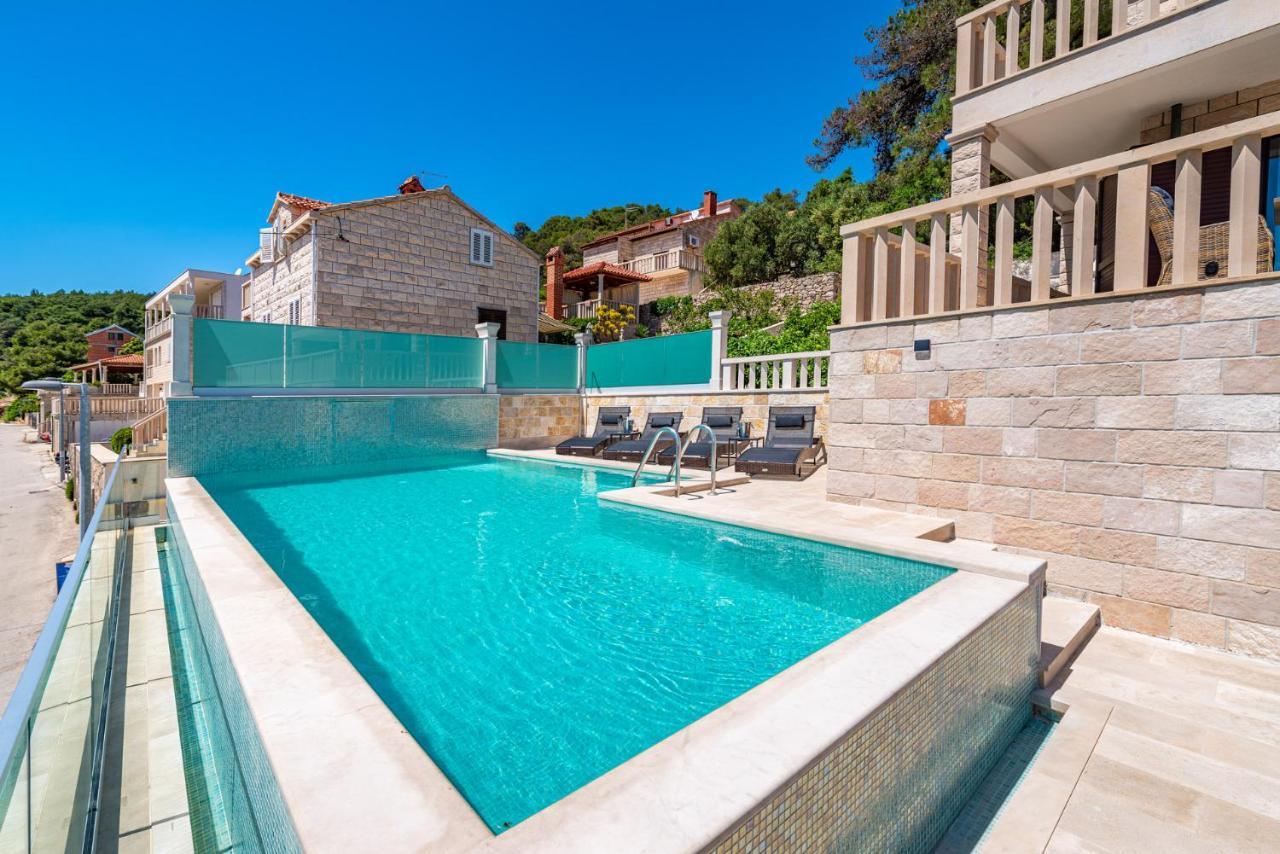 Villa Kadena - Luxury Seaside Villa With Private Heated Pool Селка Екстер'єр фото