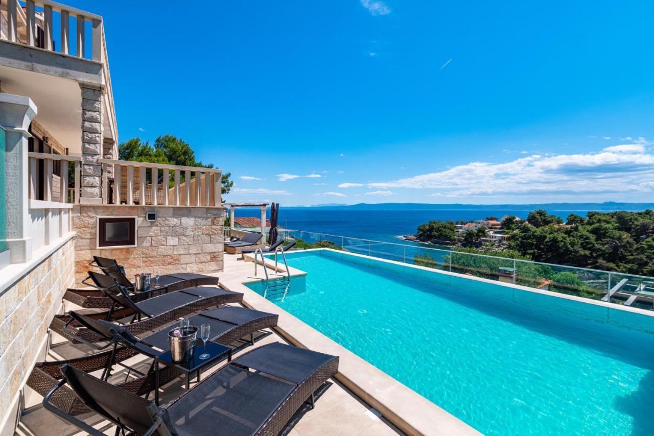 Villa Kadena - Luxury Seaside Villa With Private Heated Pool Селка Екстер'єр фото